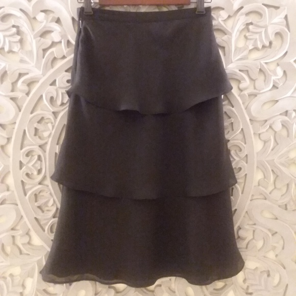 Tiered Midi Black Flowy Skirt - Picture 3 of 7